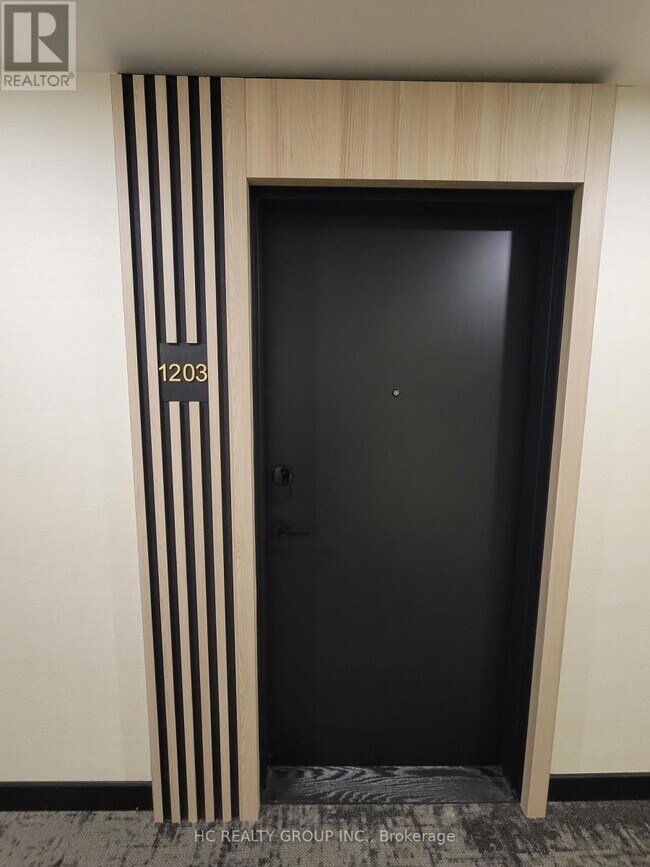 Building Photo - 38 Andre de Grasse St