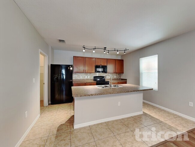 Foto del edificio - 3799 Crossline Dr