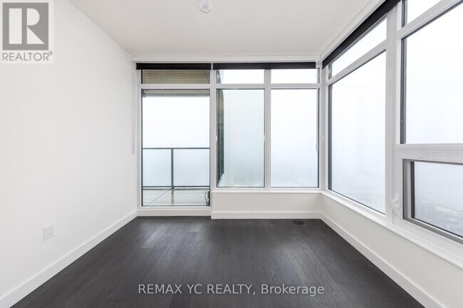 Photo du bâtiment - 1 Concord Cityplace Wy