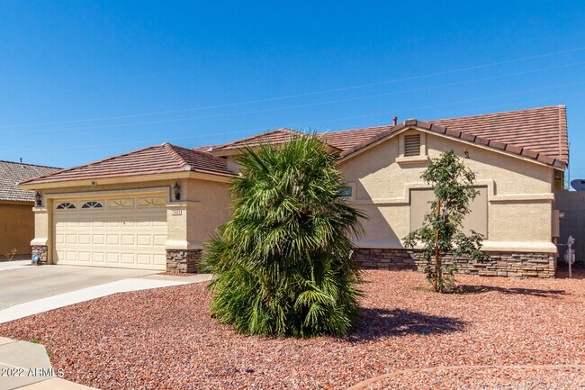 Building Photo - 7622 E Dover St