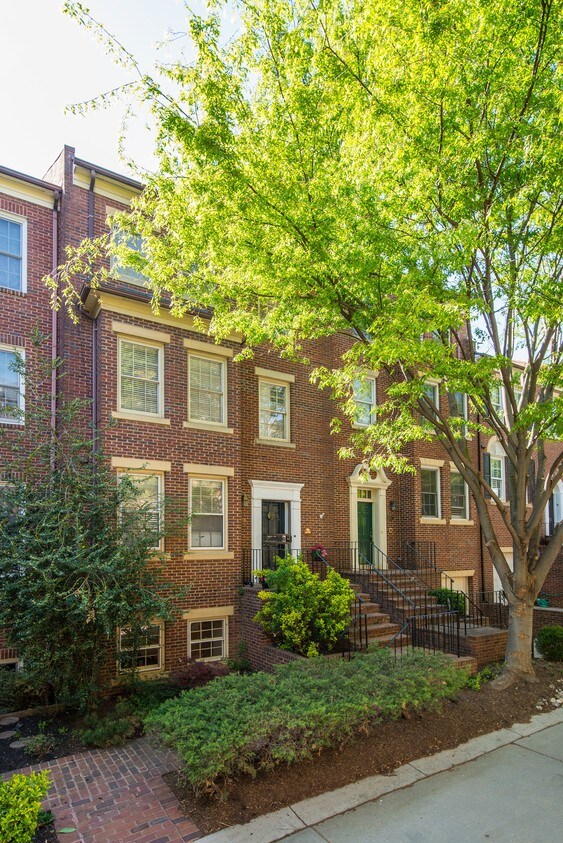 Photo - 3629 Winfield Lane Northwest (Washington, DC)