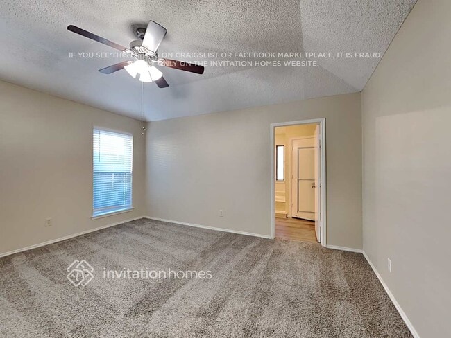 Building Photo - 305 Iberis Dr