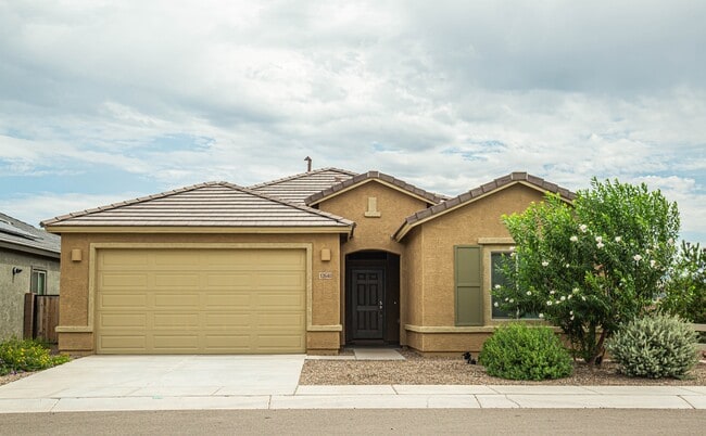 Building Photo - 12640 N Wildrose Dr