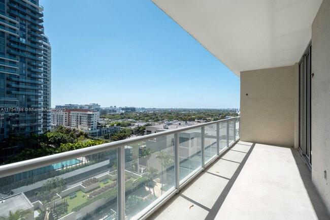 Foto del edificio - 3470 E Coast Ave