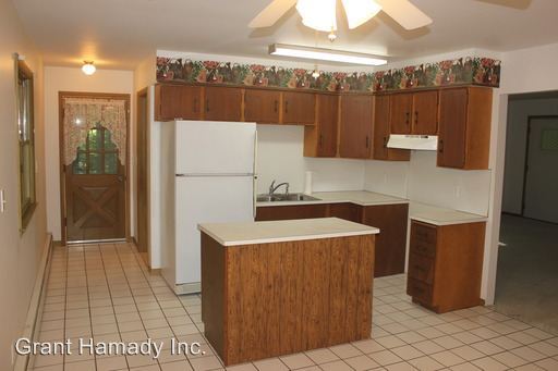Building Photo - 3090 E Farrand Rd