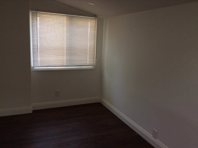 Building Photo - 359 Heather Heights Ct