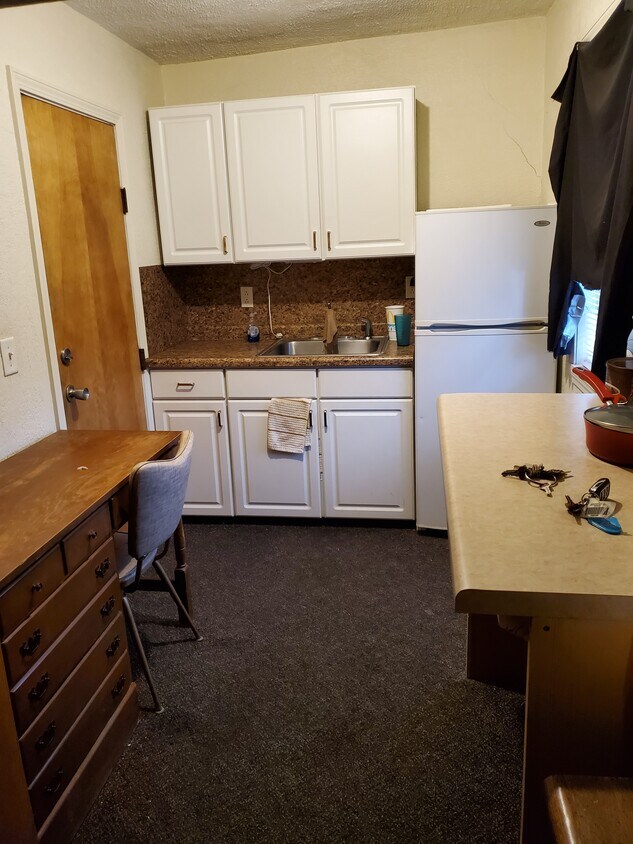 363 S Capitol St Unit 1E, Pekin, IL 61554 Apartments in Pekin, IL