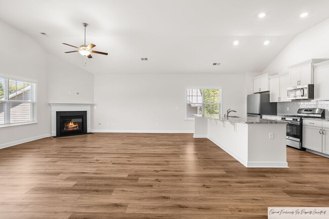 Building Photo - ONE STORY HOME IN  LEXINGTON'S STERLING BR...