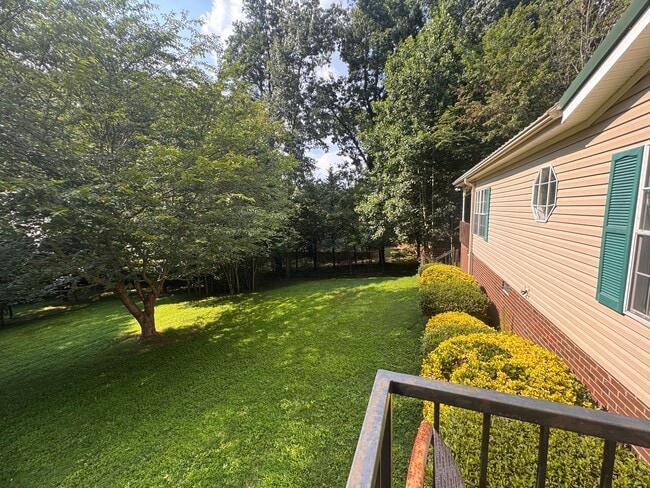 Foto del edificio - 3BR 2BA Home on almost an Acre Lot