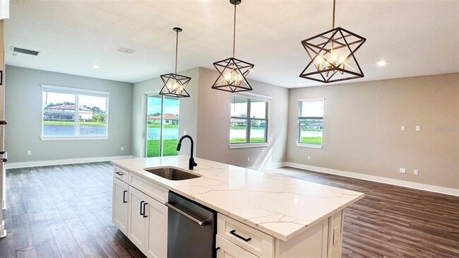 Building Photo - 3619 Savanna Palms Ct