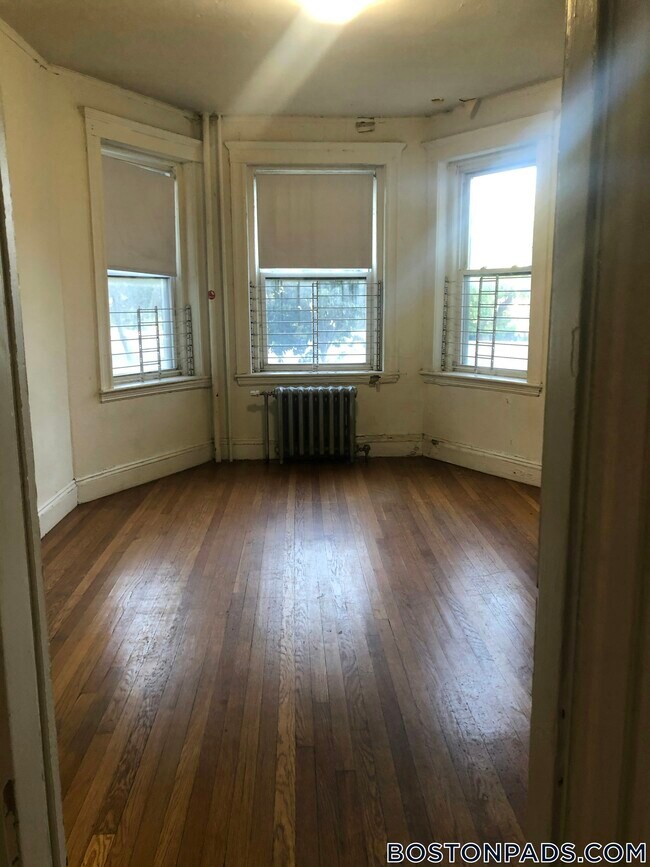 Building Photo - 1171 Boylston St