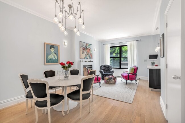 Photo - 327 W 83rd St Apartment