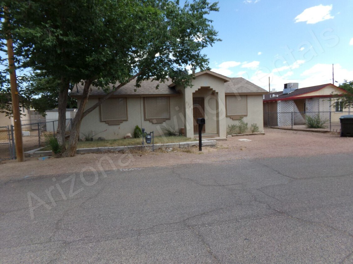 Foto principal - ADORABLE 2 BEDROOM 1 BATHROOM HOME