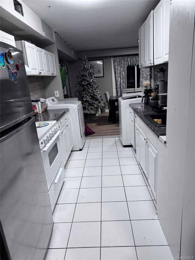 Building Photo - 213 Hill Rise