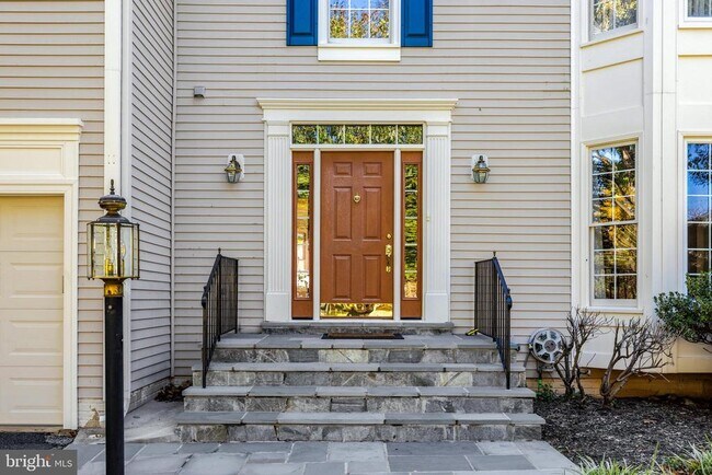 Foto del edificio - 47001 Smithwood Ct