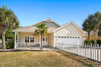 Building Photo - 1417 Madison Dr