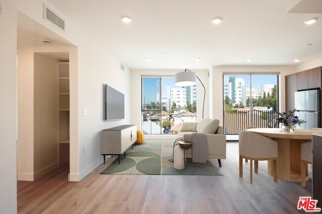 Foto del edificio - 1126 Cornwell St