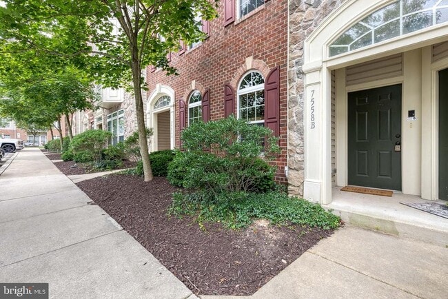 Building Photo - 7558 Stoney Run Dr