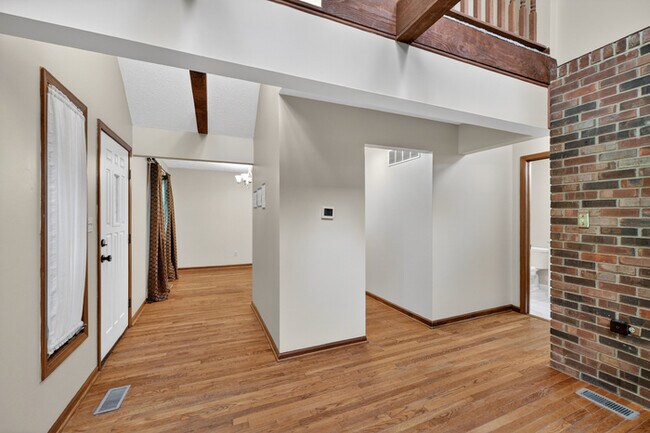 Foto del edificio - 4 Bedroom Near Butler University!