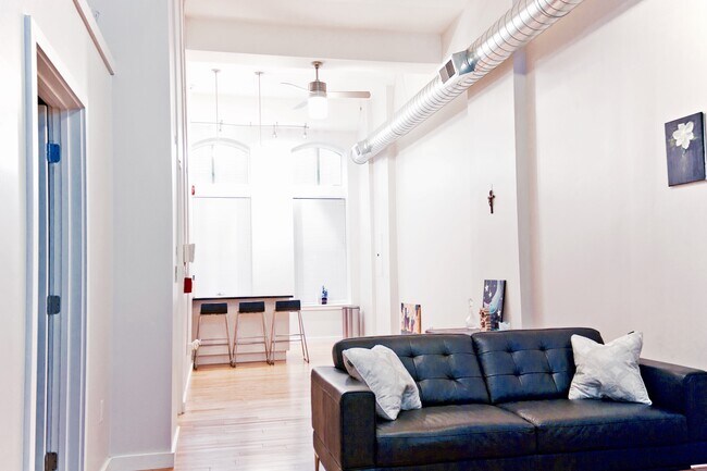 Building Photo - 308 Forbes Ave