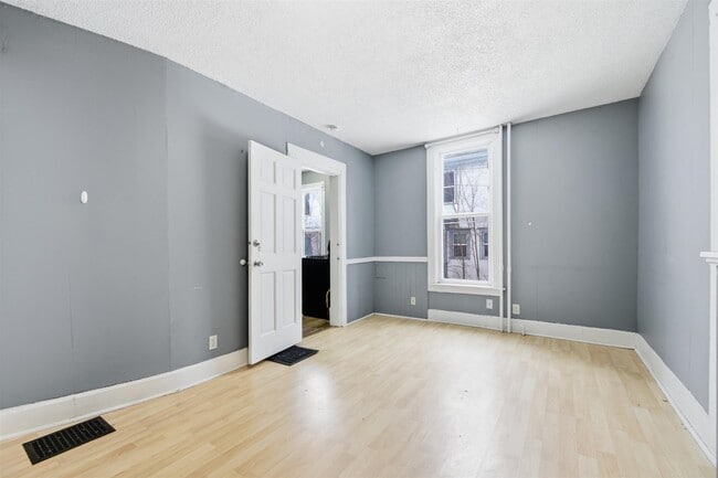 Building Photo - 516 5th Ave SE