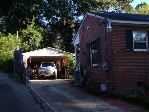 Building Photo - 1537 39th St