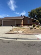 Building Photo - 1073 Duzmal Ave