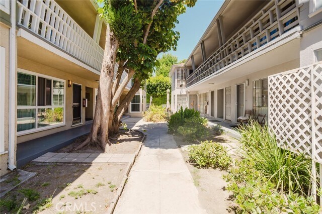 Foto del edificio - 4503 Fulton Ave