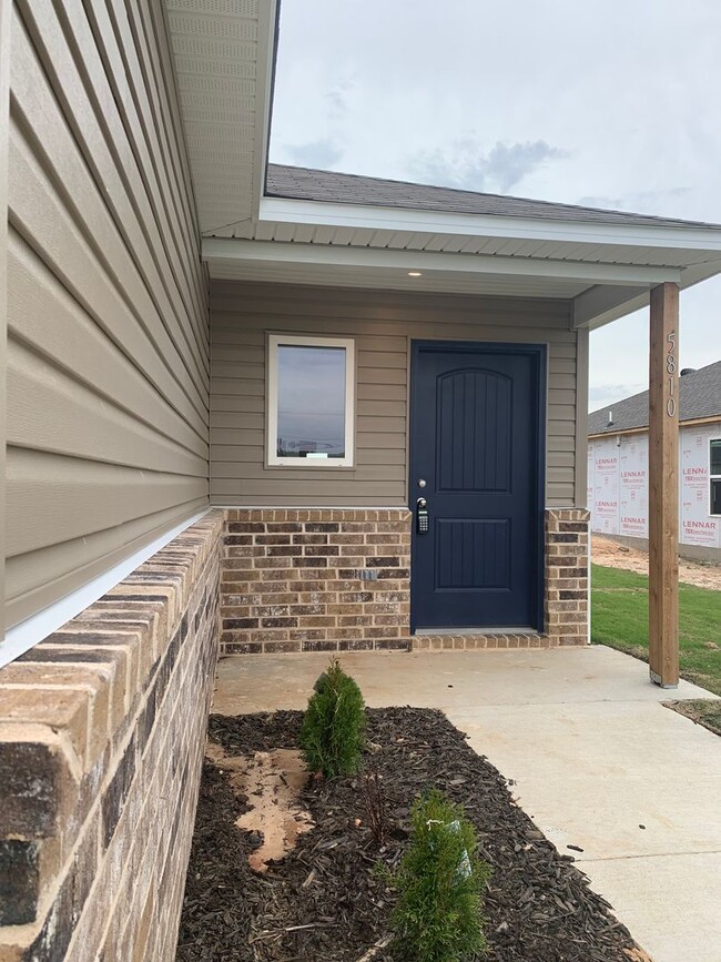 Building Photo - NEW 3 Bedroom home in Valley View School D...