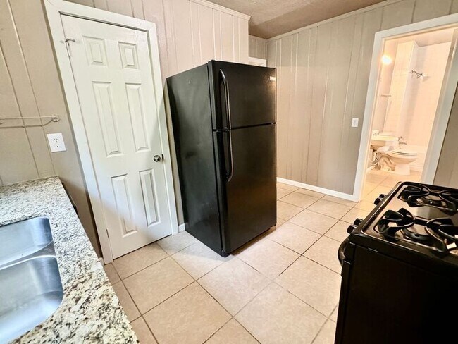 Foto del edificio - 917 S Urbana Ave