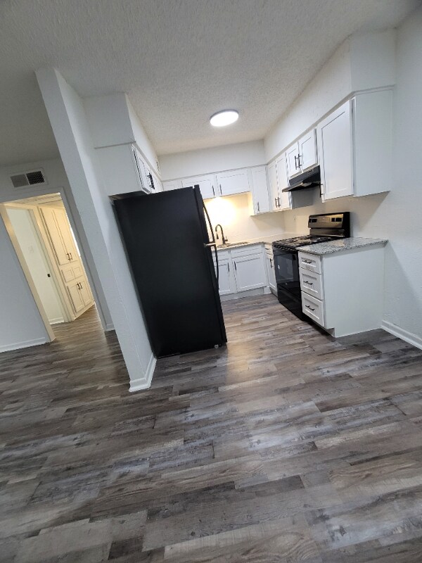 Foto del edificio - 1215 N Cooper St
