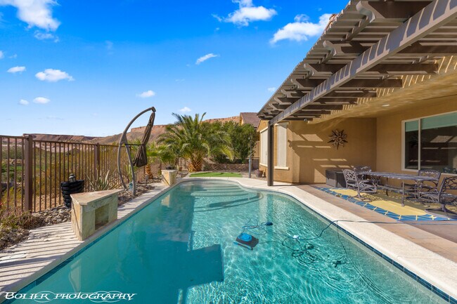 Foto del edificio - 1466 Sunshine Ct