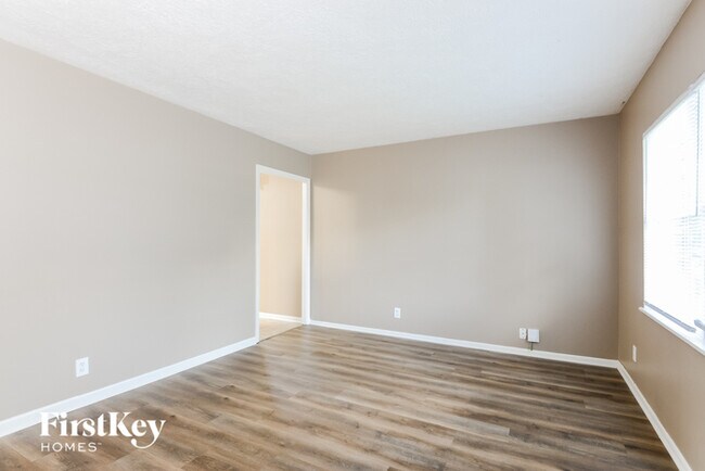 Building Photo - 5867 Price Ct