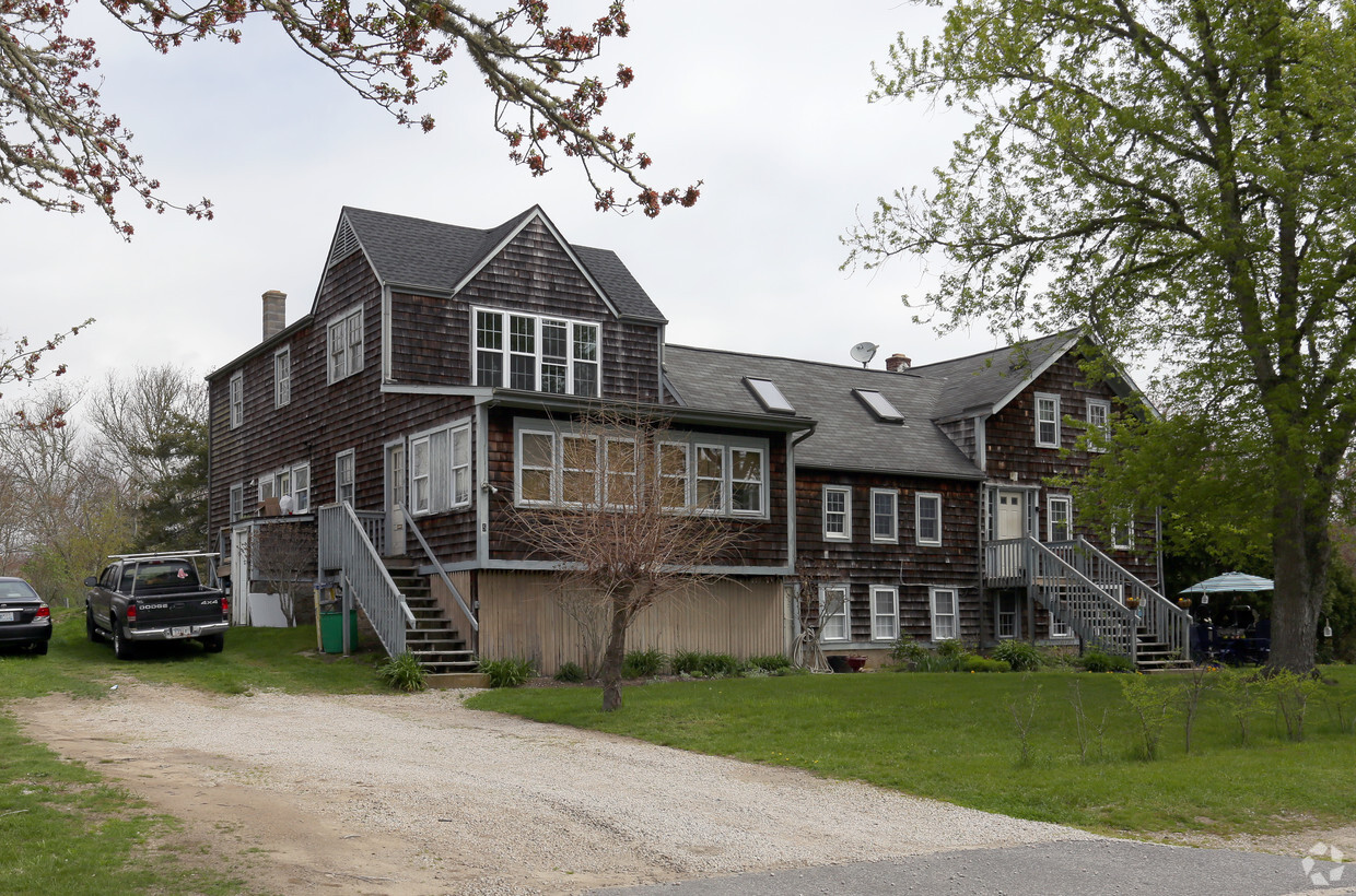 Foto del edificio - 1801 Matunuck Schoolhouse Rd