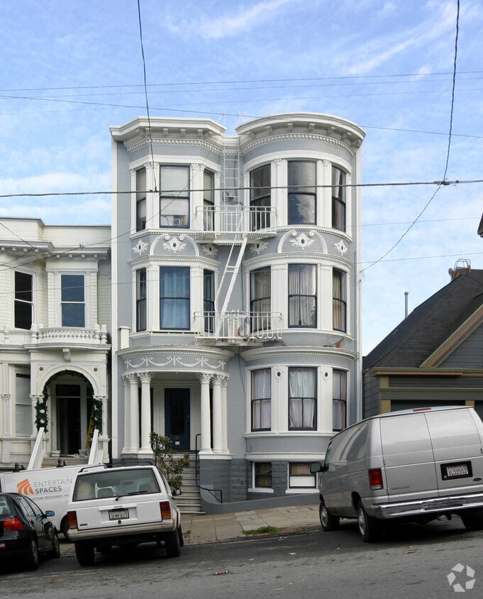 Building Photo - 28-32 Baker St