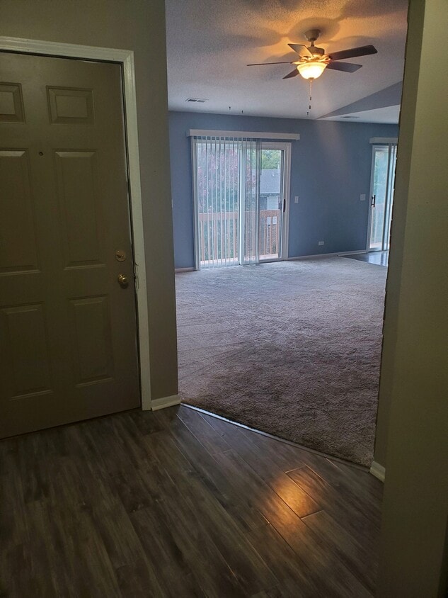 Primary Photo - 340 Woodridge Cir