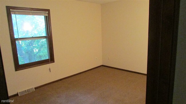 Building Photo - 3 br, 1 bath  - 4119 Creely Ct NW Creely 4119