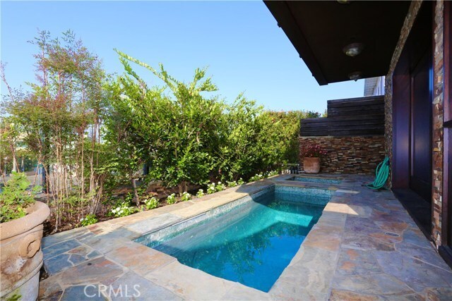 Building Photo - 2753 Solana Way