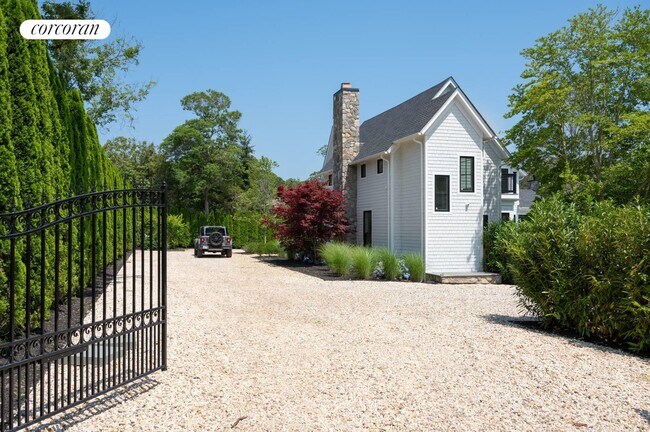 Foto del edificio - 111 Montauk Hwy