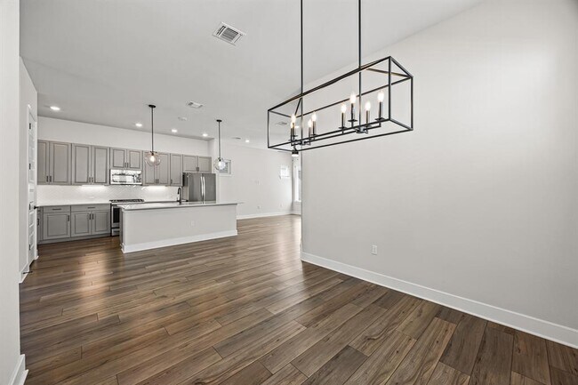 Foto del edificio - 5806 Rangeland Rd