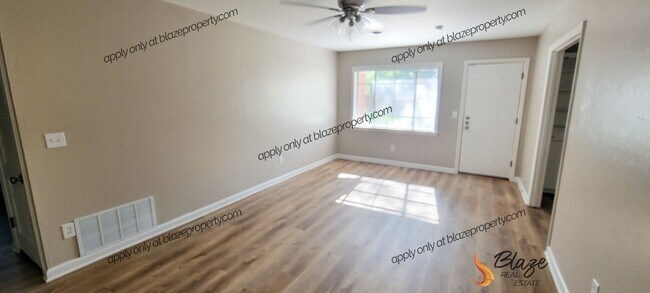 Foto del edificio - Your New Home: Where Dreams and Snacks Come True!