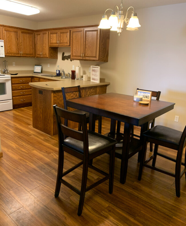 Kitchen & Dining - Pembrooke Apartments