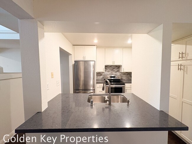 Building Photo - 2410 Altisma Way