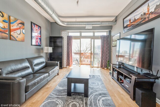 Foto del edificio - 1225 W Morse Ave