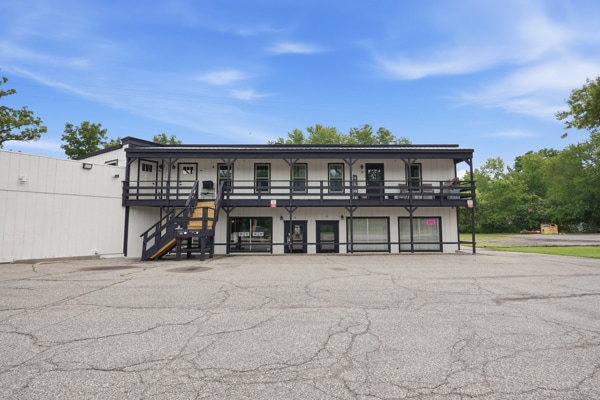 Building Photo - 780 N Van Dyke Rd