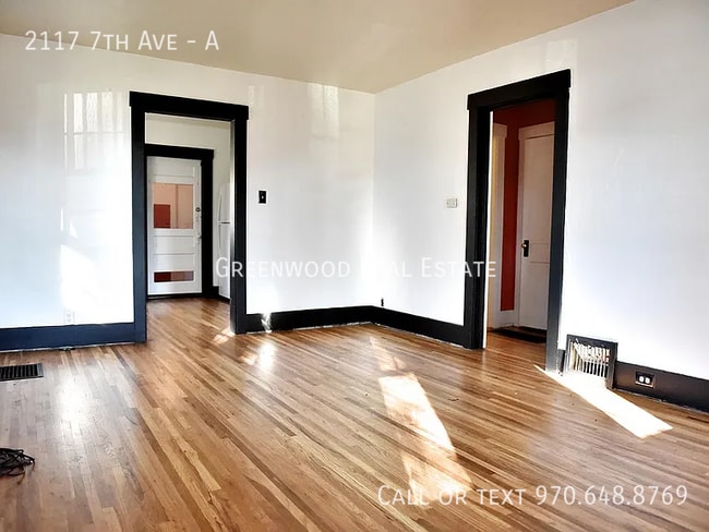 Foto del edificio - 2117 7th Ave