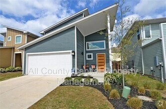 Building Photo - 2204 Capulet St