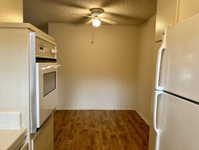 Foto del edificio - 4265 Colfax Ave