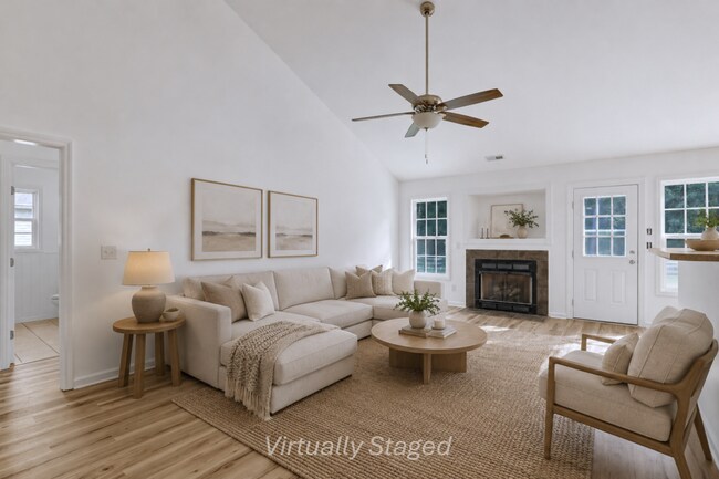 Foto del edificio - 244 Blue Creek Farms Drive
