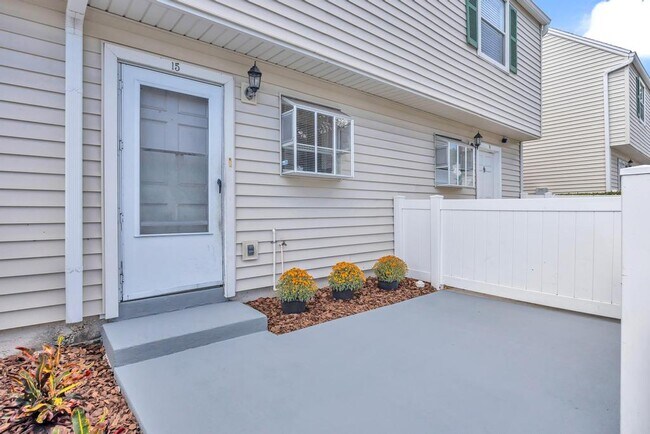 Photo - 111 E 1st St Townhome